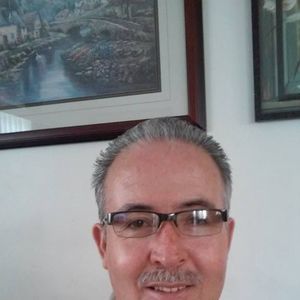 Meet your Posher, Moises